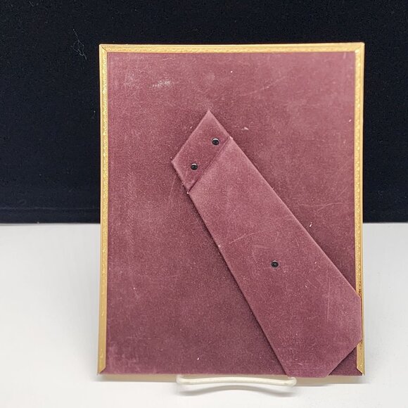 Vintage Ornate Gold Tone Picture Frame With Applied Corners Velvet Backing 10x8 - Picture 4 of 9